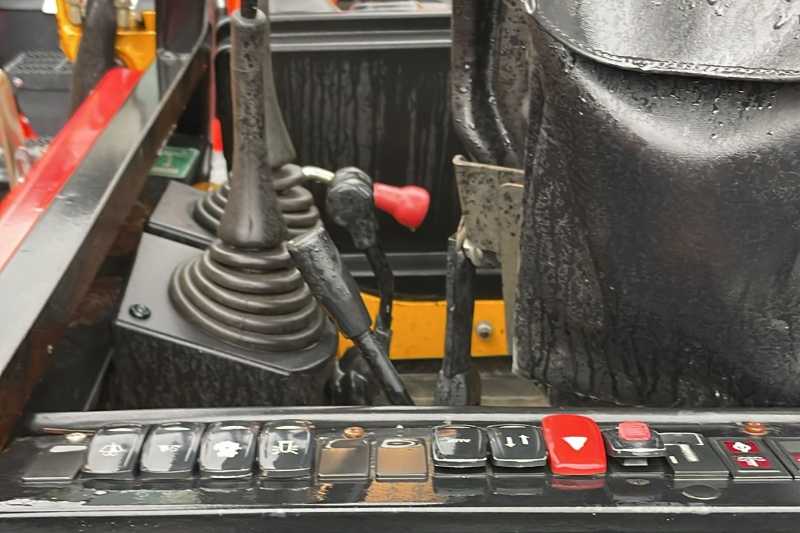 OmecoHub - Immagine JCB 1CX-HF